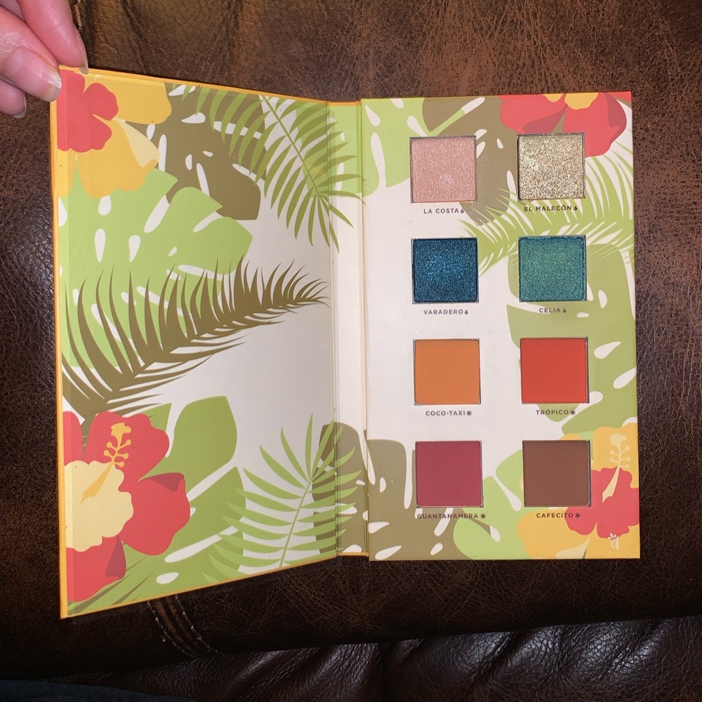 Alamar Cosmetics - Reina Del Caribe Vol.1 Palette